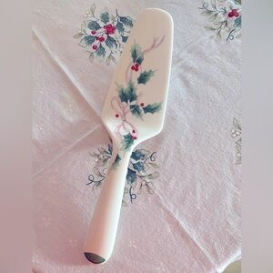 Mikasa Bone China Ribbon Holly Cake or Pie Server Discontinued